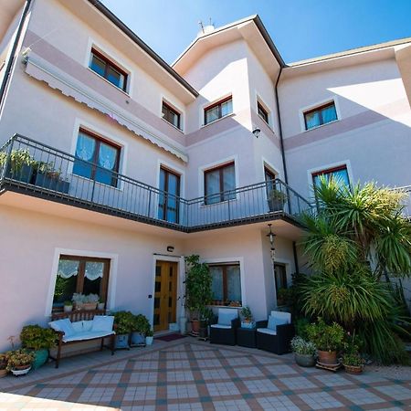 Il Cortiletto - Appartamento Lores Manerba del Garda Ngoại thất bức ảnh